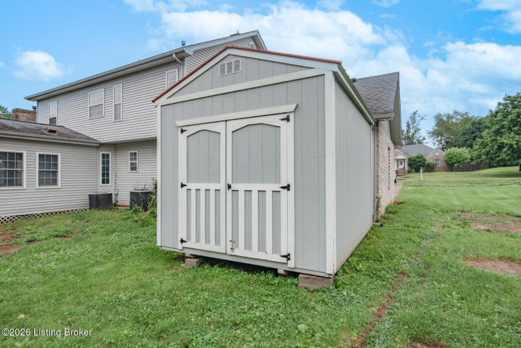 Listing Image 10