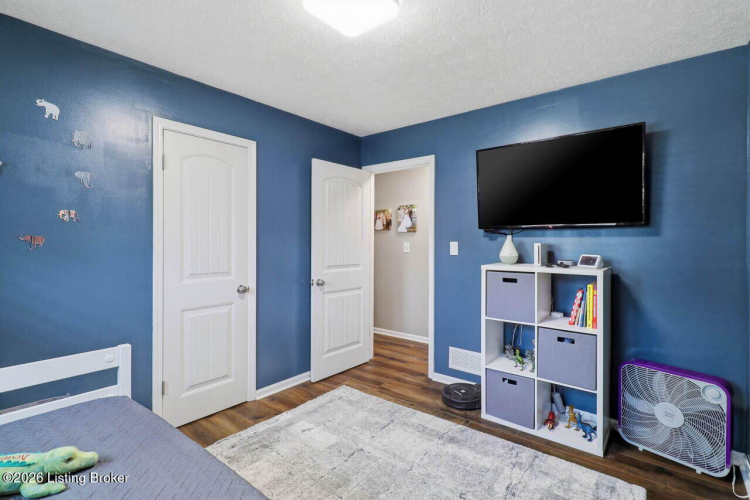 Listing Image 20