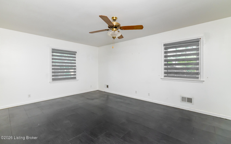 Listing Image 53