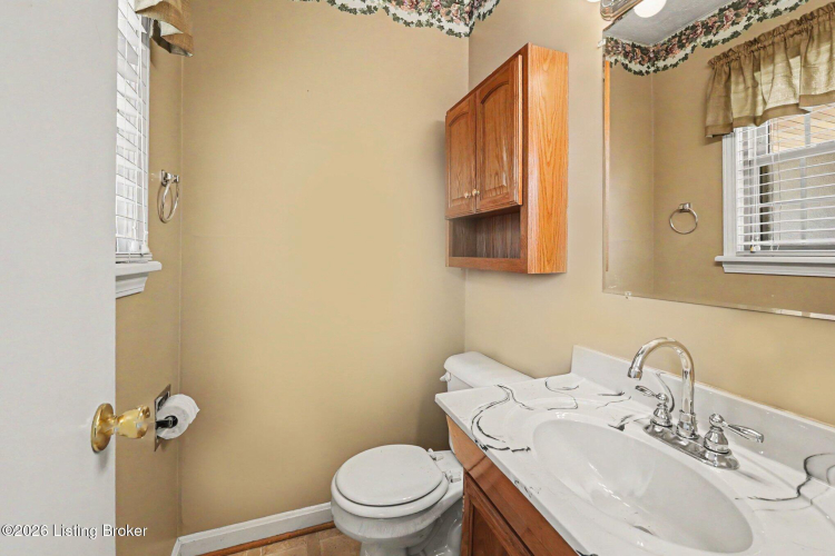 Listing Image 17