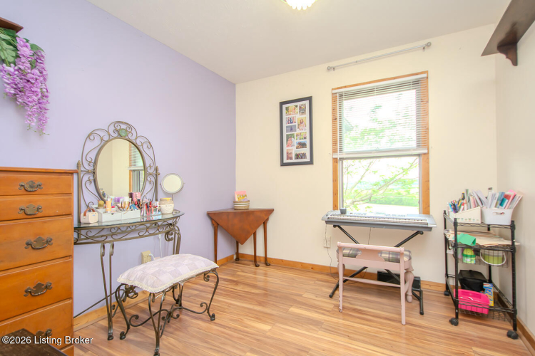 Listing Image 30