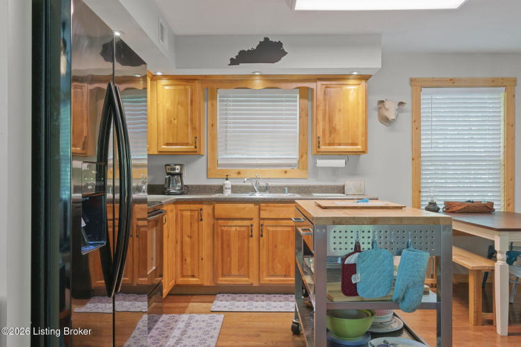 Listing Image 22