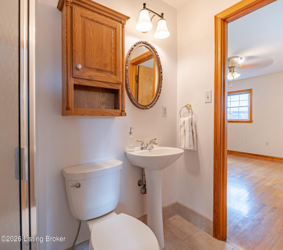 Listing Image 18