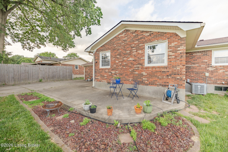 Listing Image 28