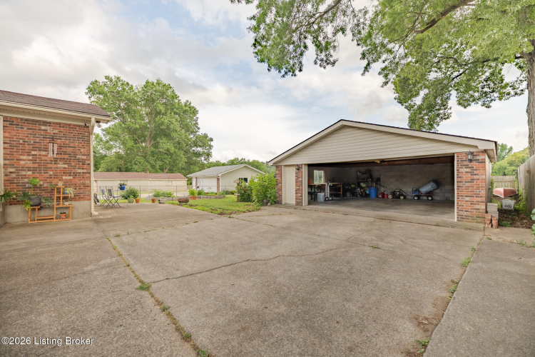 Listing Image 33