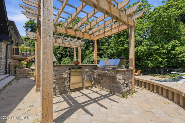 Listing Image 56