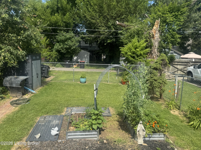 Listing Image 24