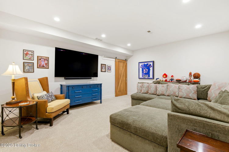 Listing Image 53