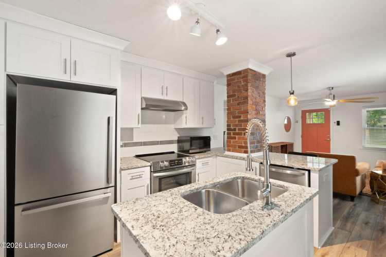 Listing Image 12