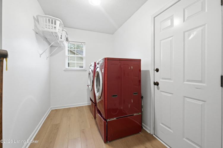 Listing Image 17