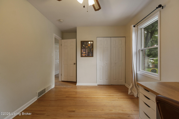Listing Image 32