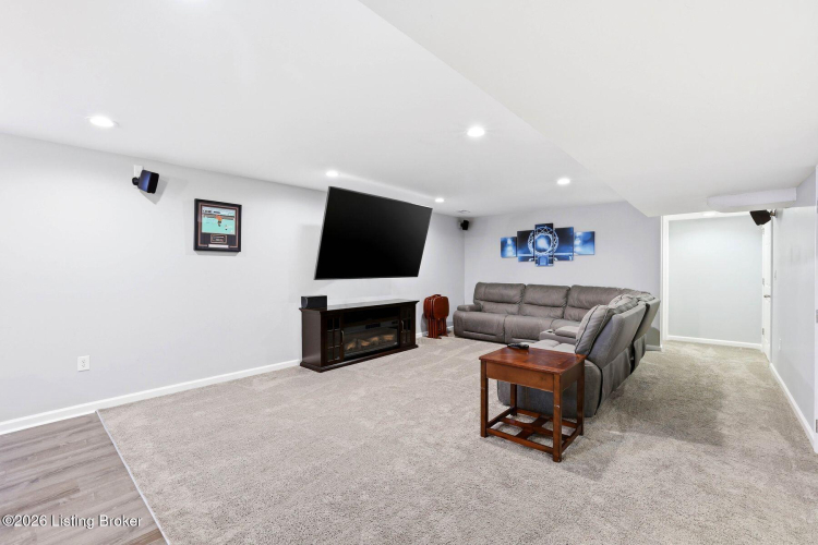 Listing Image 57