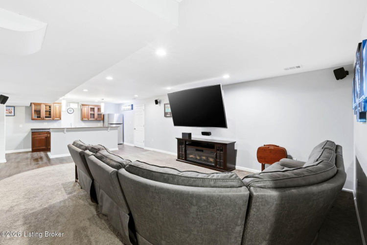 Listing Image 59