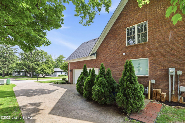 Listing Image 81