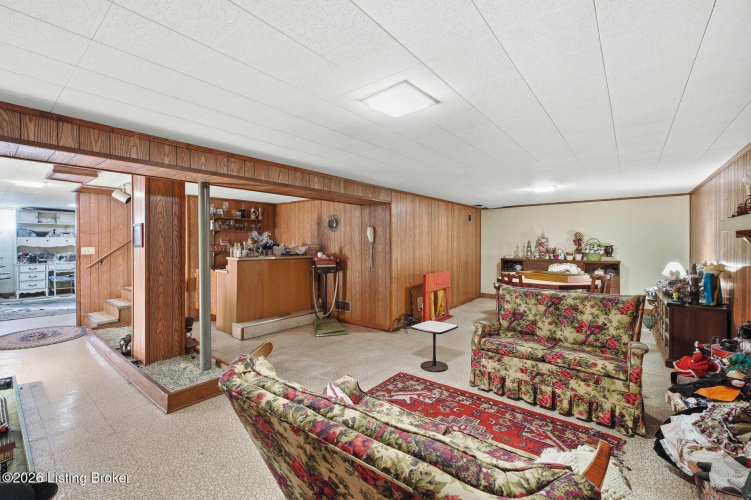 Listing Image 27