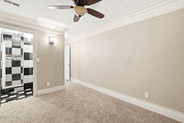 Listing Image 52