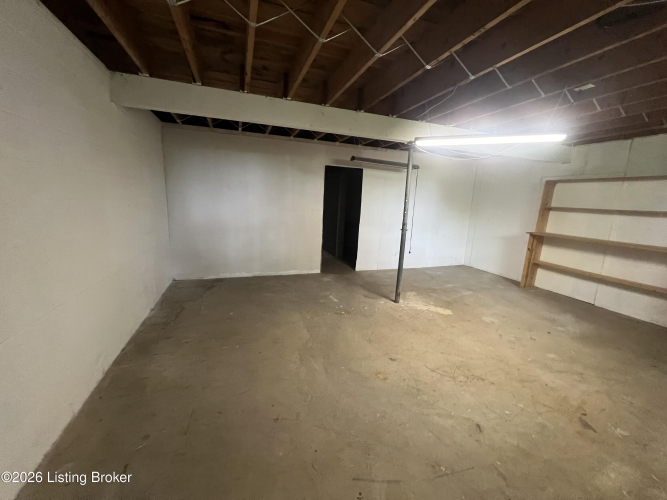 Listing Image 33