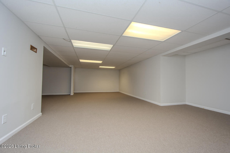 Listing Image 24