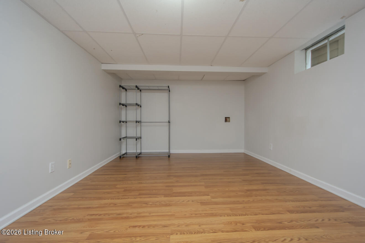 Listing Image 27