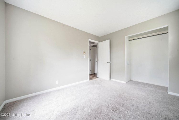 Listing Image 28