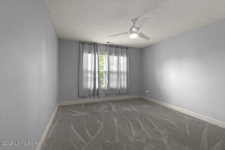 Listing Image 28