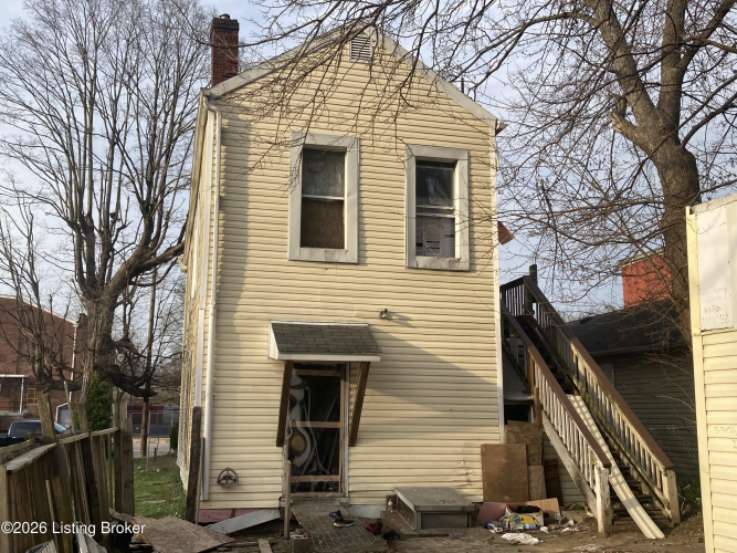 Listing Image 4