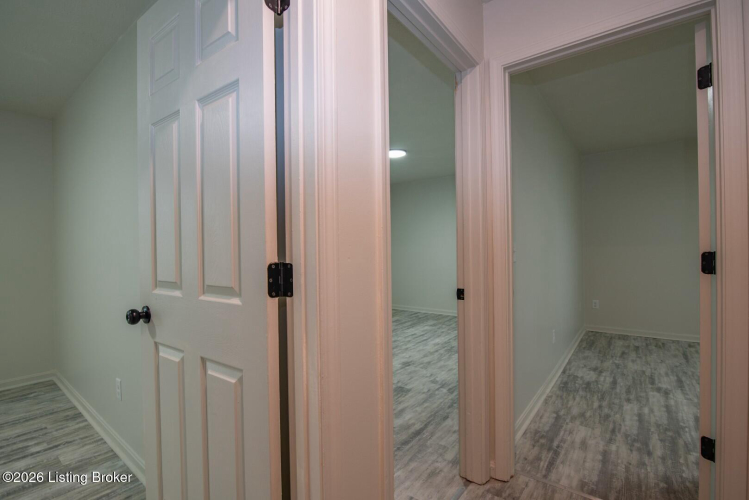 Listing Image 47