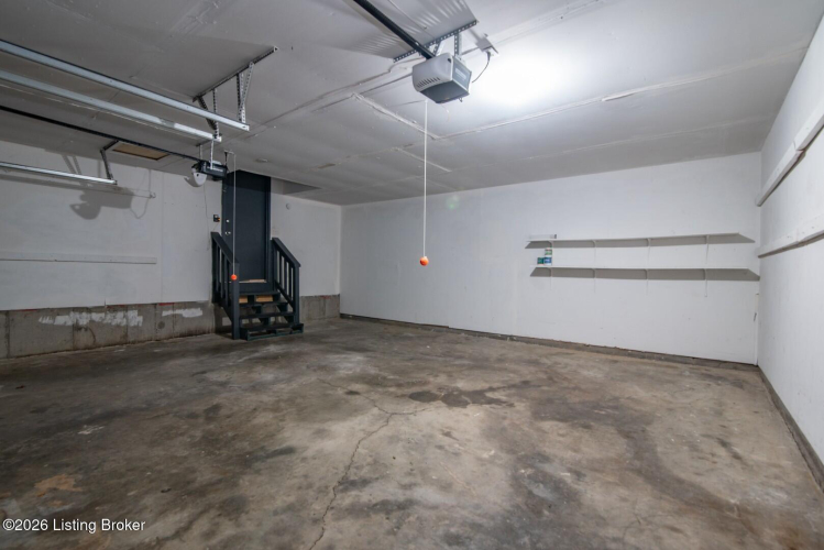 Listing Image 64
