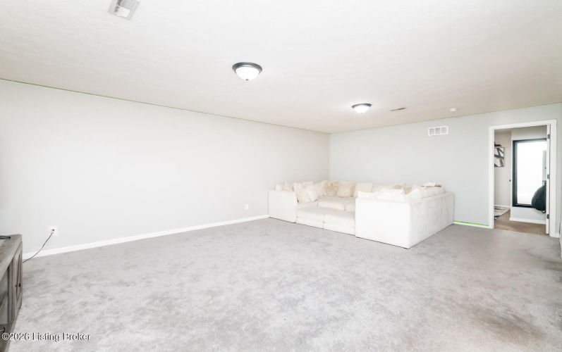 Listing Image 38