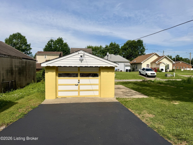 Listing Image 24