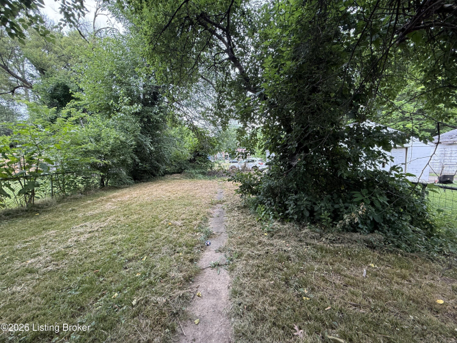 Listing Image 6