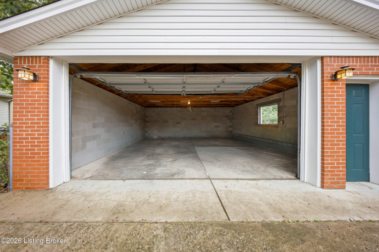 Listing Image 32