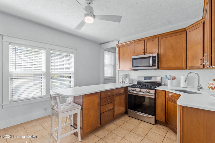 Listing Image 19
