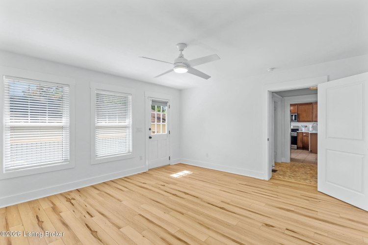 Listing Image 25