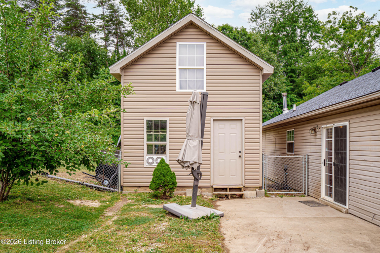 Listing Image 38
