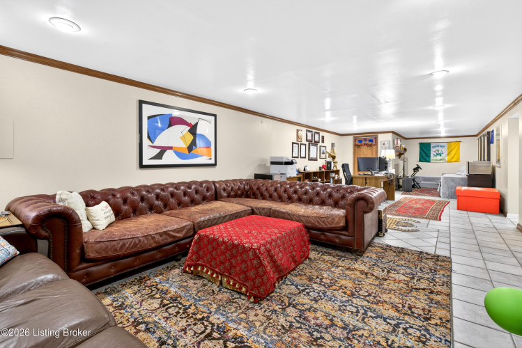 Listing Image 52