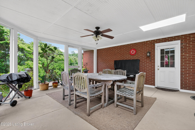 Listing Image 59