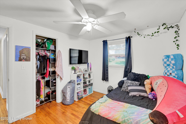 Listing Image 20