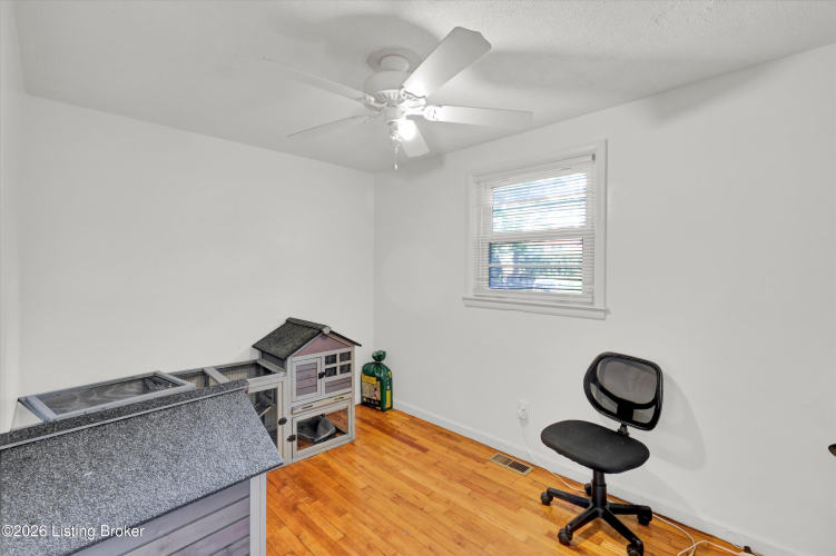 Listing Image 71