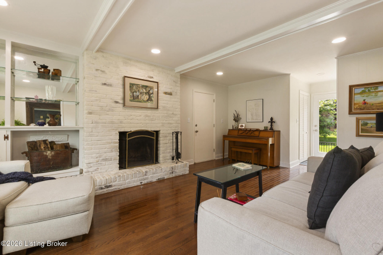 Listing Image 18