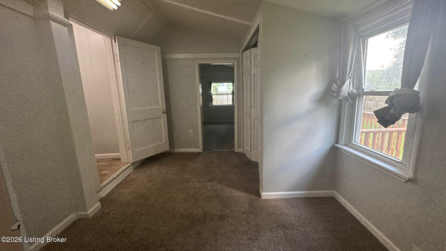 Listing Image 24