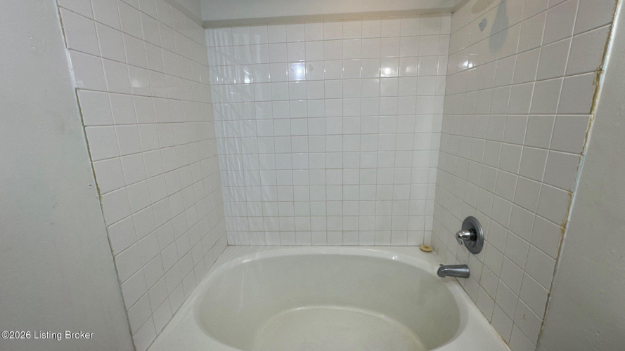 Listing Image 53
