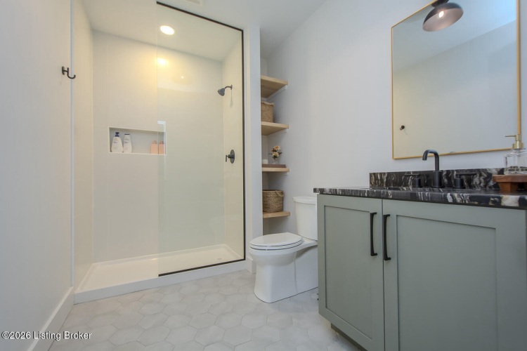 Listing Image 106