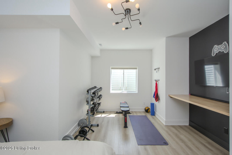 Listing Image 108