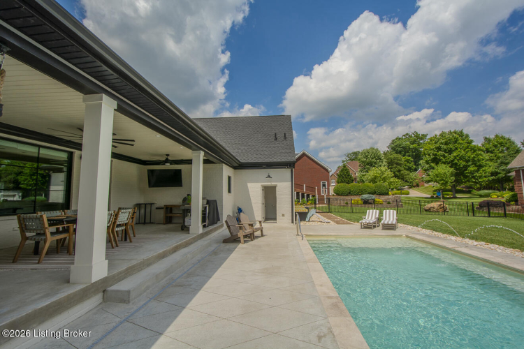 Listing Image 117
