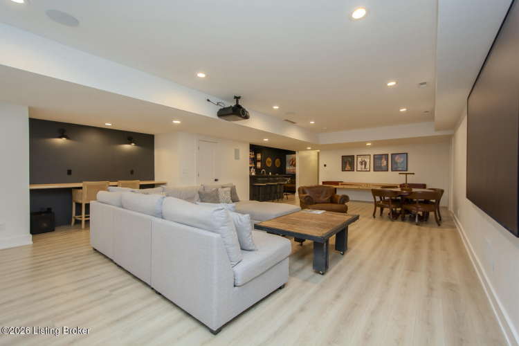 Listing Image 87