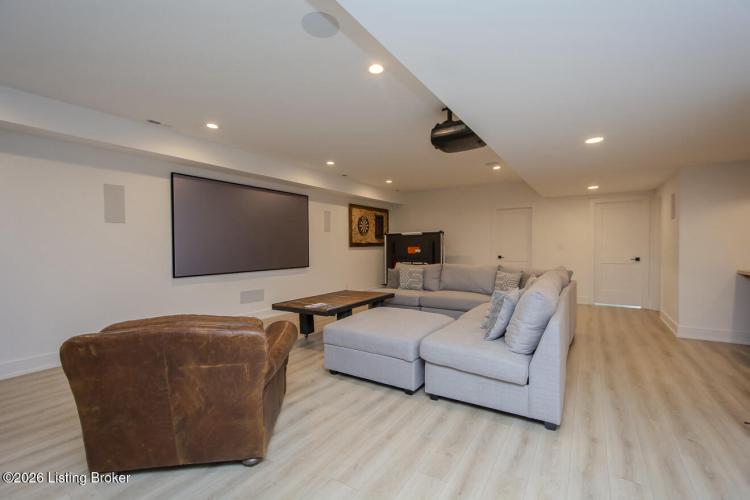 Listing Image 90