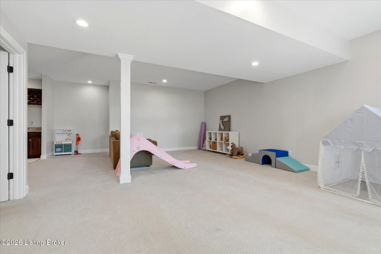 Listing Image 48