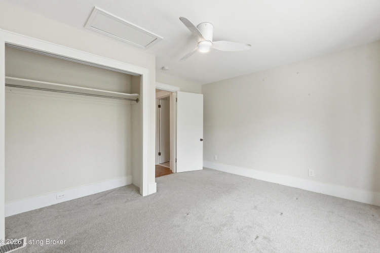 Listing Image 40