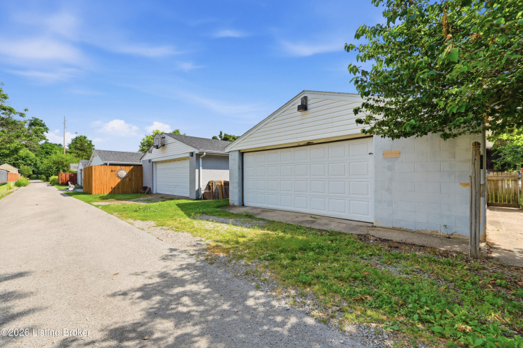 Listing Image 56